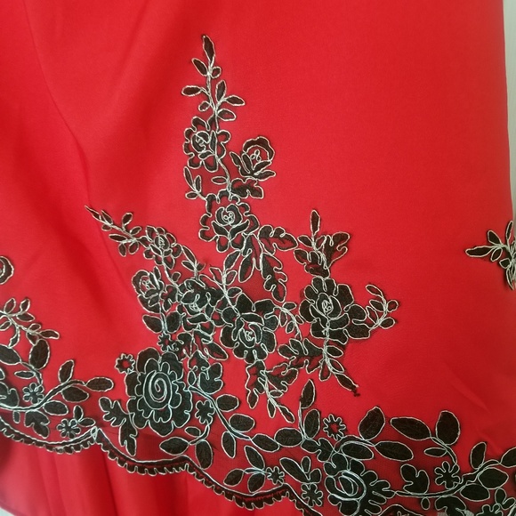 Evening dress. - Picture 4 of 4